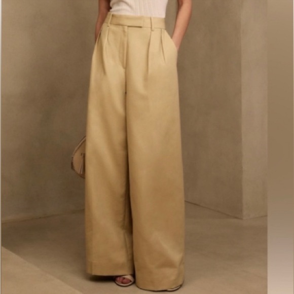 Banana Republic Cruise Wide Leg Pants - Picture 3 of 8
